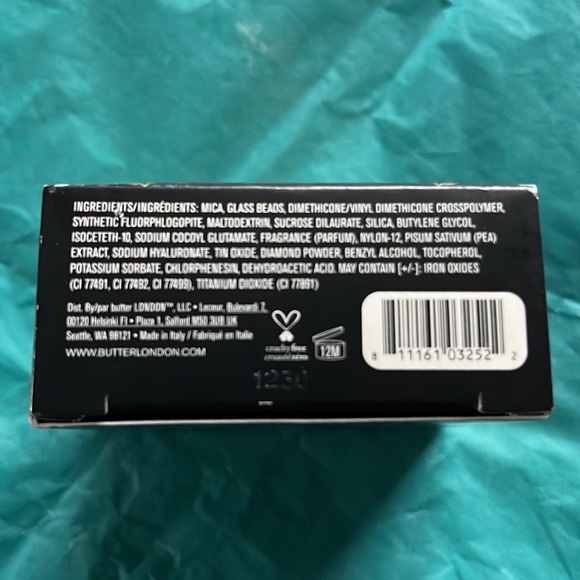 Butter London iridescent loose powder - Picture 5 of 7